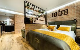 Freja- Luxury Studio Apartment Old Town Zadar Center